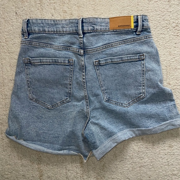 Stradivarius jean shorts - Picture 4 of 4